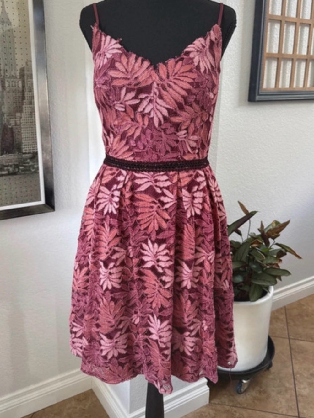 Water Water Floral Lace Spaghetti-Strap Prom Dress in Dusty Rose
